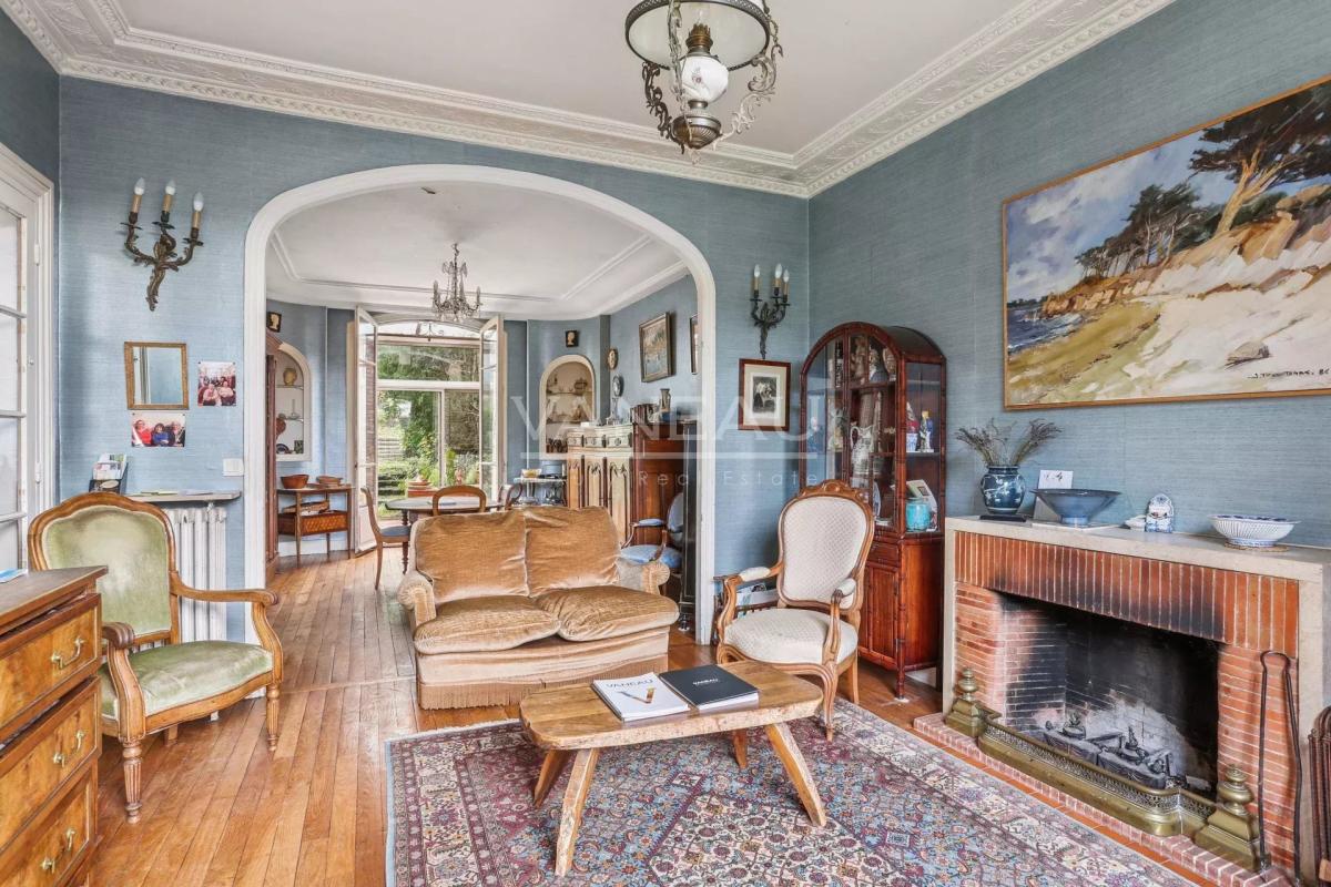 Sèvres - Quartier Brancas, rive droite - Maison meulière classée