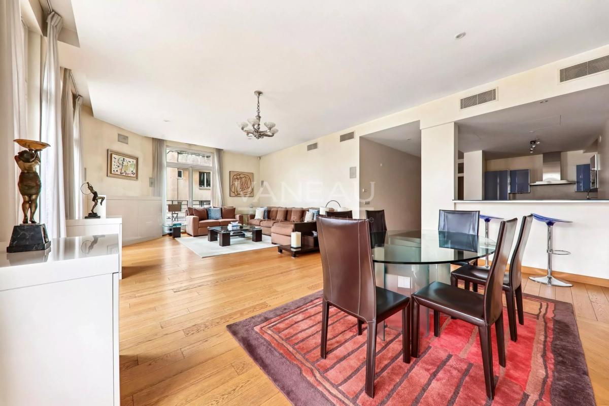 Paris XVIe - Longchamp - Bel appartement familial