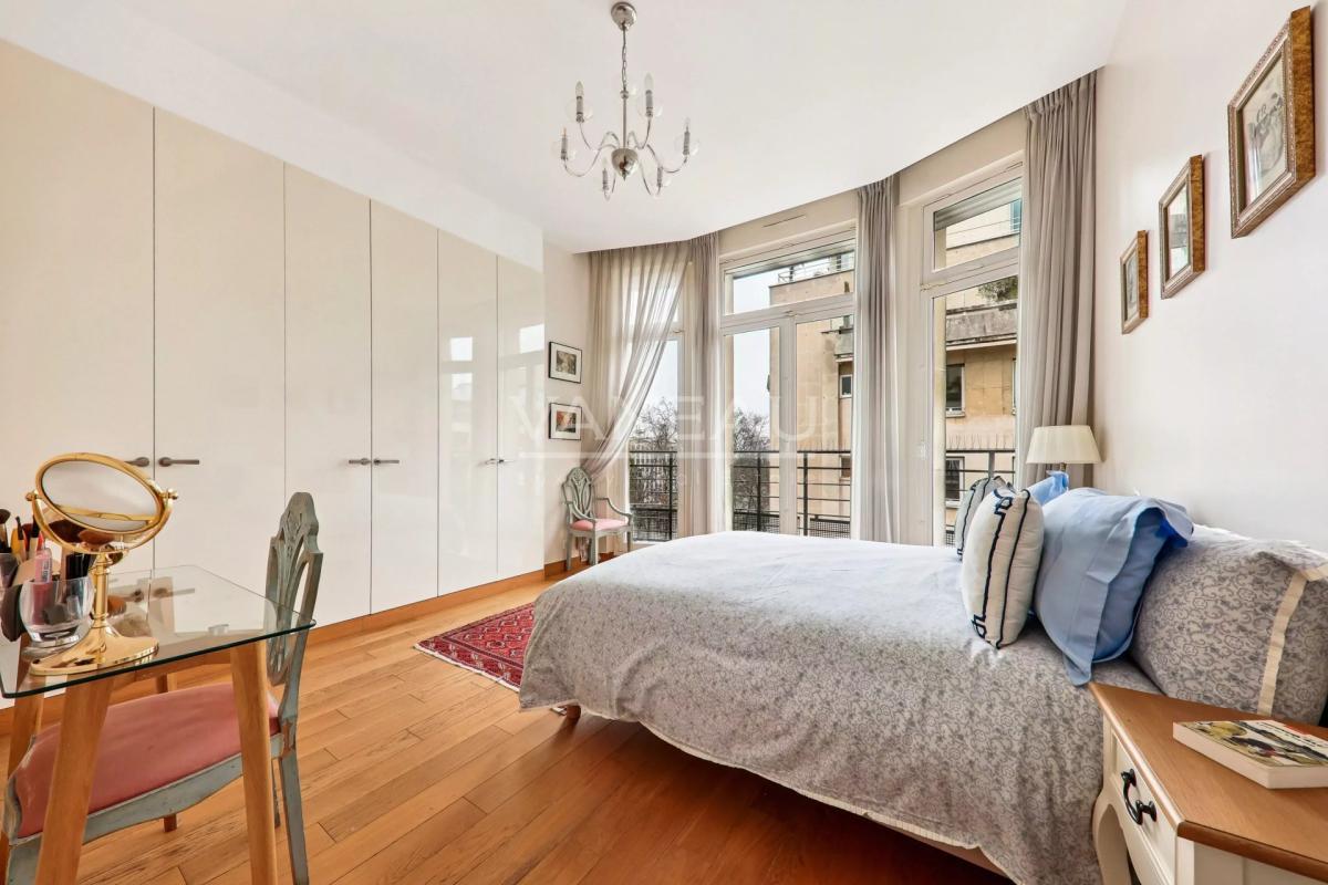 Paris XVIe - Longchamp - Bel appartement familial