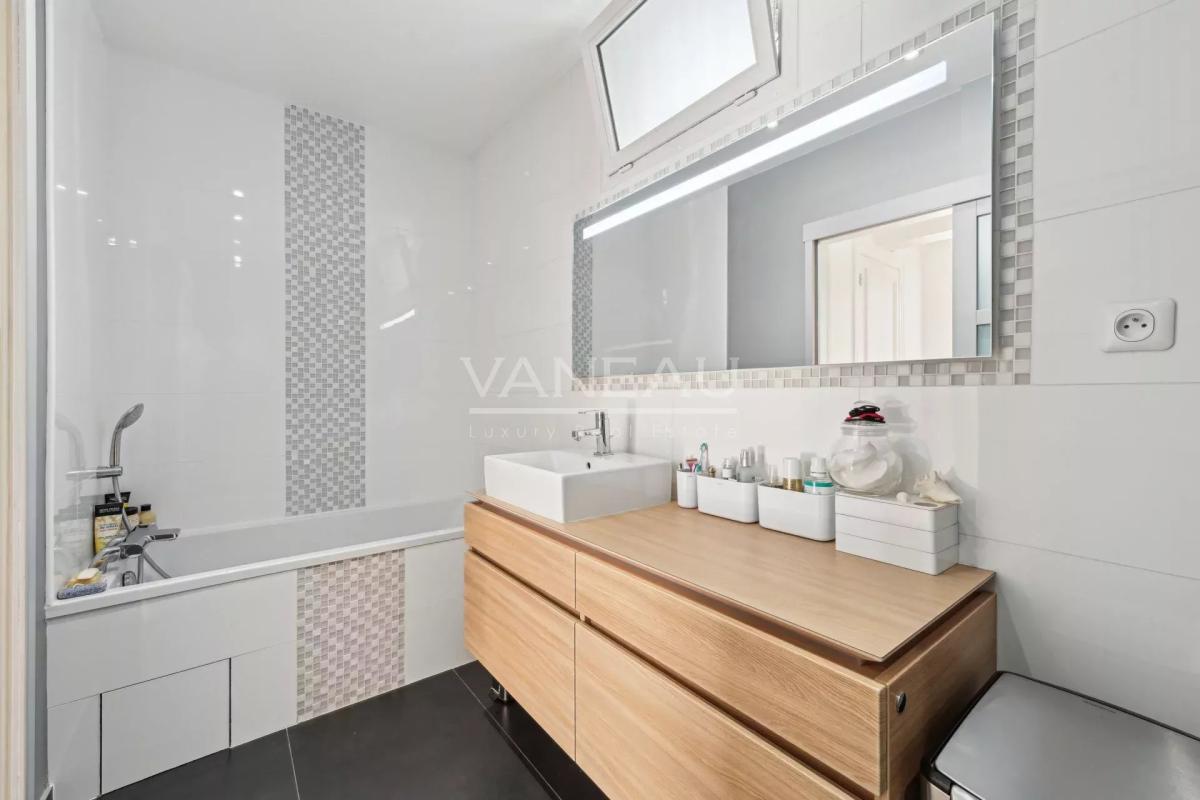 Paris XVIe - Flandrin - Henri Martin - Duplex 'comme une maison'