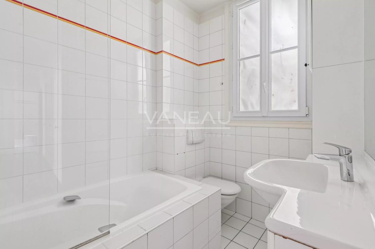 Paris  XVI  - Jasmin - Appartement familial et de réception - Qu