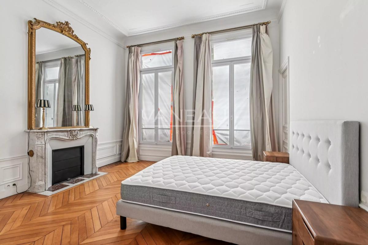 Paris  XVI  - Jasmin - Appartement familial et de réception - Qu