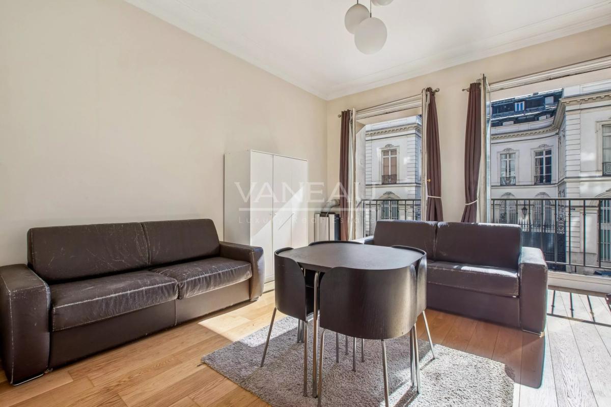 PARIS VIIIe - Champs-Elysées / Boétie