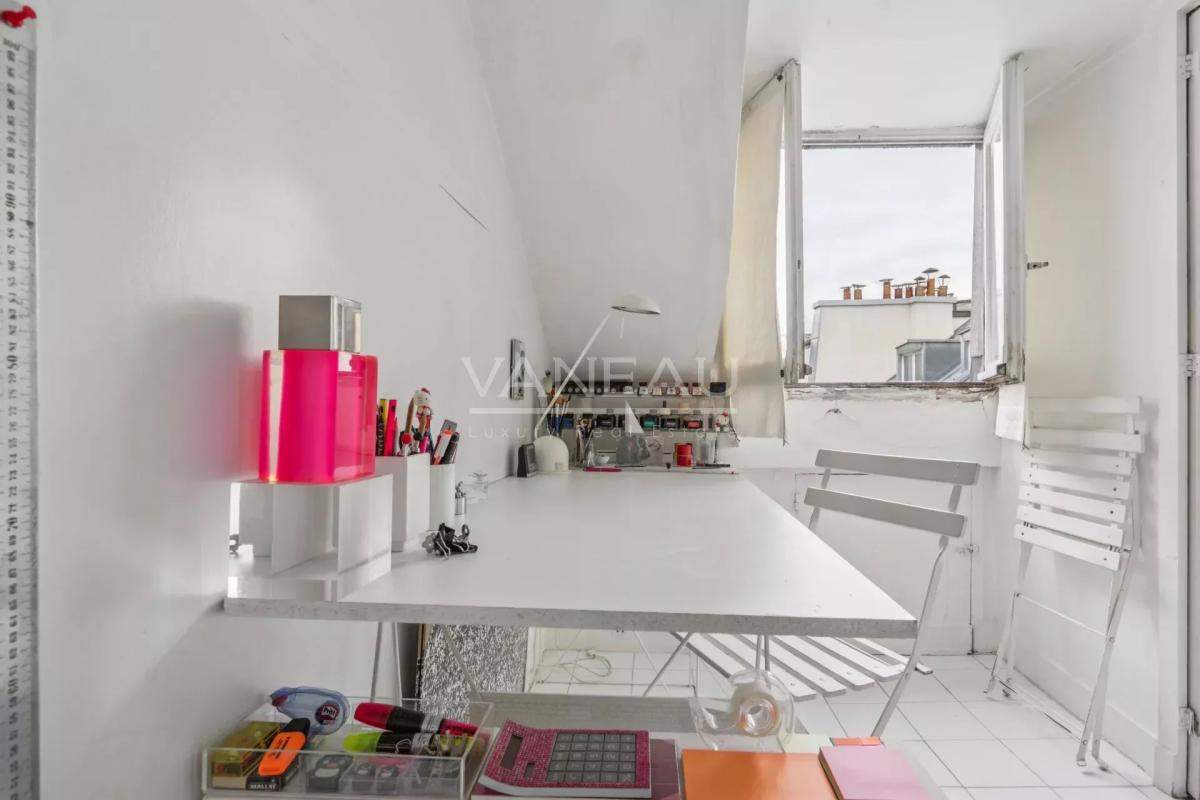 Paris IIIème - Studio - Calme - Vue dégagée