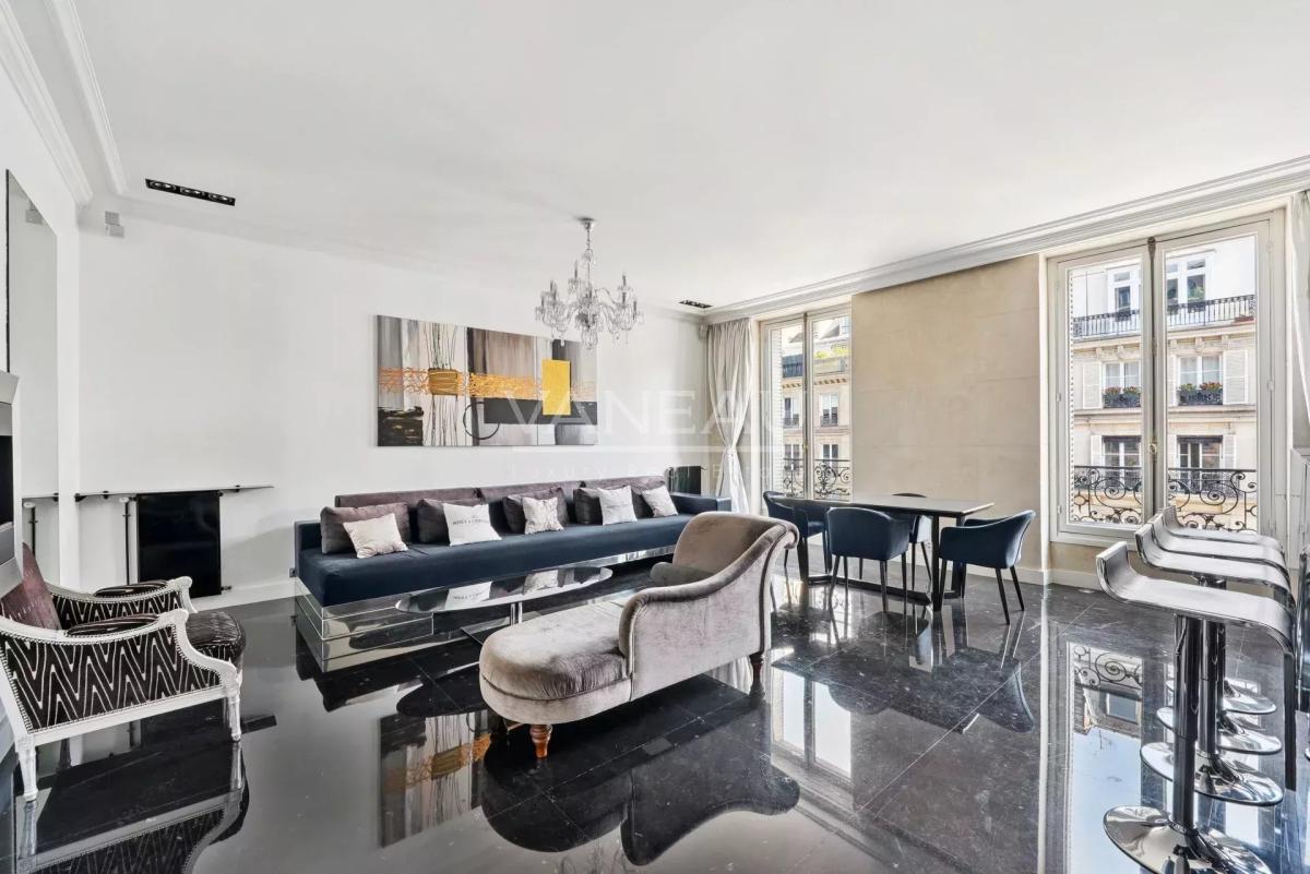 Paris VIII - Triangle d'or  - Quartier Saint Philippe du Roule