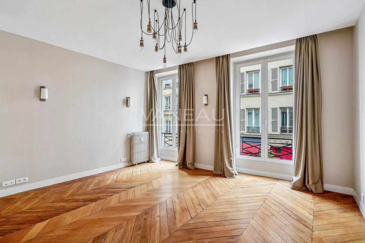 APPARTEMENT NON MEUBLÉ – PARIS 8ème – QUARTIER CHAMPS-ÉLYSÉES / 