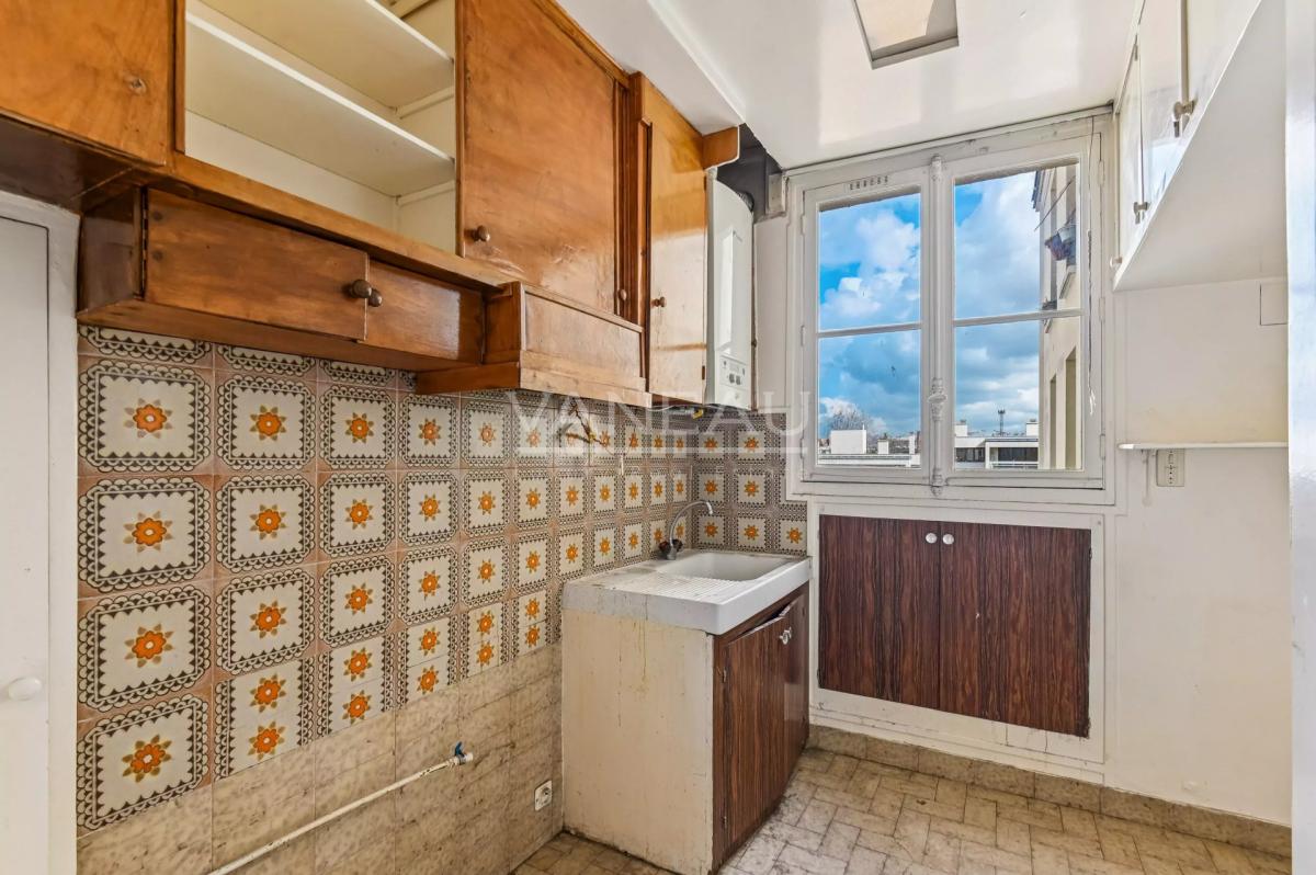 Levallois - Charme de l'ancien - 1 ou 2 chambres avec balcon