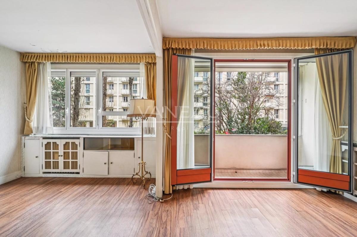 Paris XVe - Appartement quatre pièces avec loggia