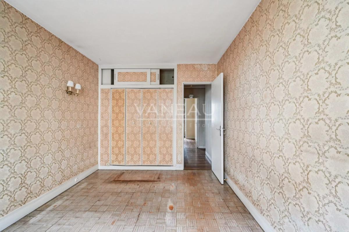 Paris XVe - Appartement quatre pièces avec loggia