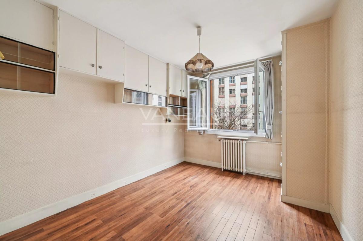 Paris XVe - Appartement quatre pièces avec loggia