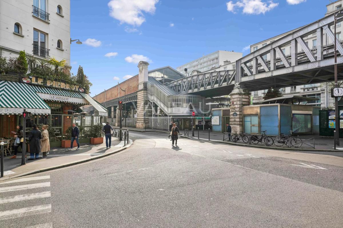 Paris 15ème - La Motte-Picquet-Grenelle - Charmant 2 pièces trav