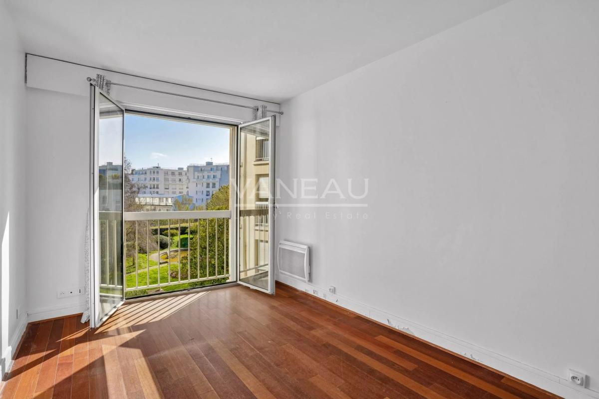 Paris XIIIe Saint-Jacques - Bel appartement trois pièces dans ré