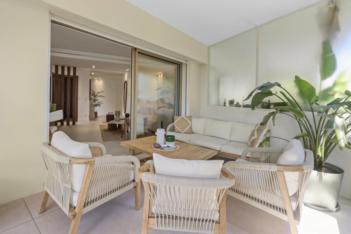 Appartement rénové 4 pièces à vendre - Cannes Montrose