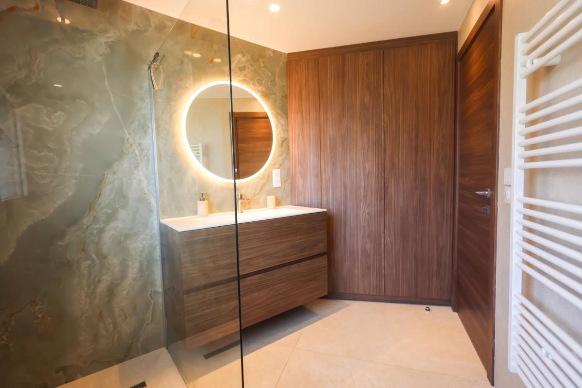 Appartement rénové 4 pièces à vendre - Cannes Montrose