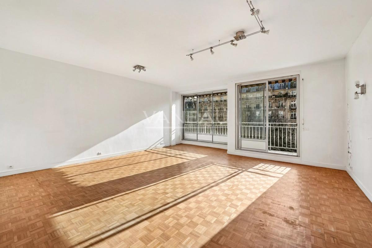 Paris XVIe- Georges Mandel - Pied à terre avec balcon