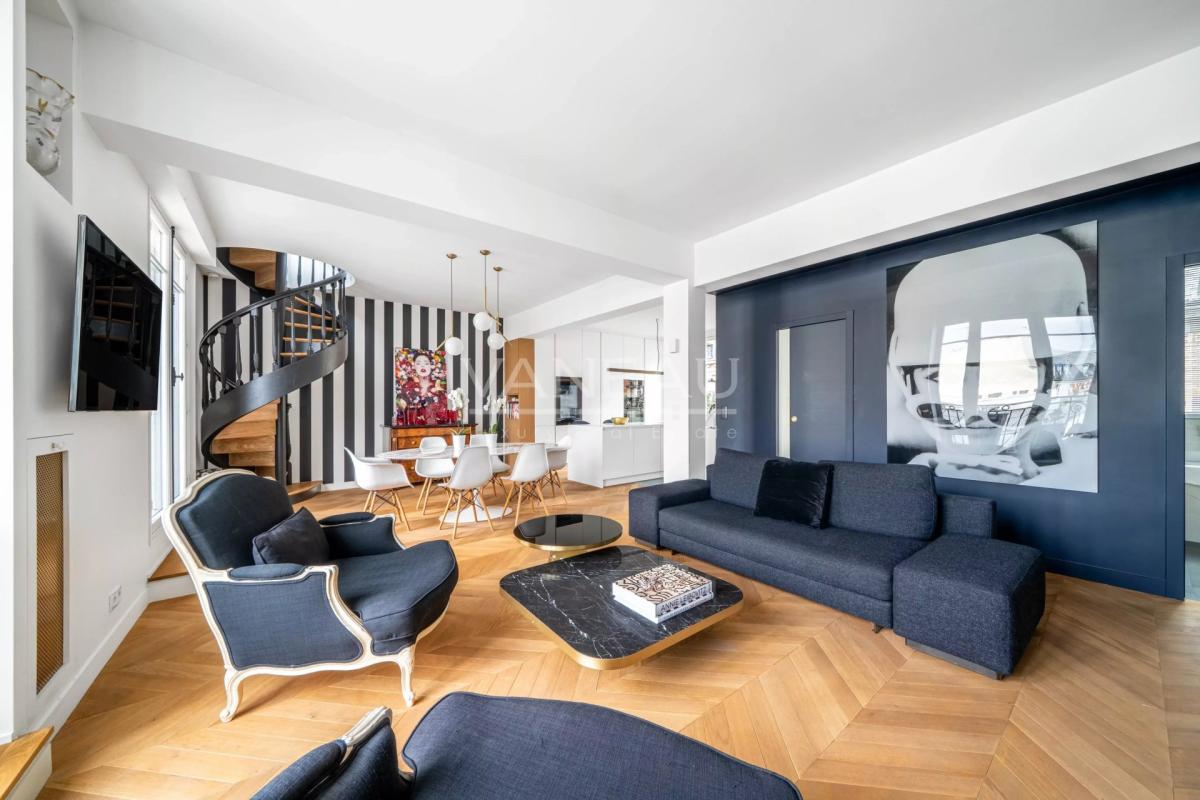 Paris XVIe - Foch - Etoile Duplex Dernier étage avec terrasses