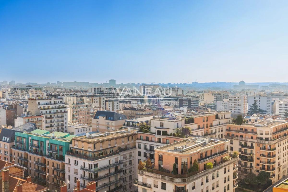 Tour Eiffel-Bir-Hakeim