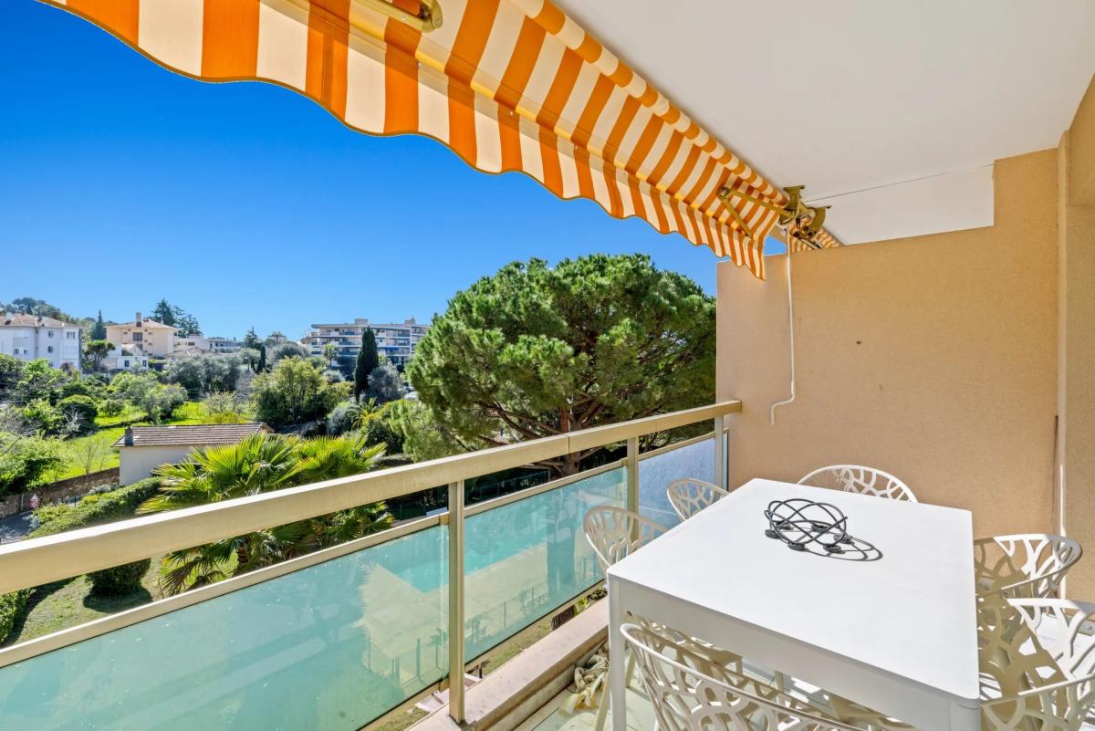 Le Cannet - Appartement 2 pièces - Piscine et tennis à vendre