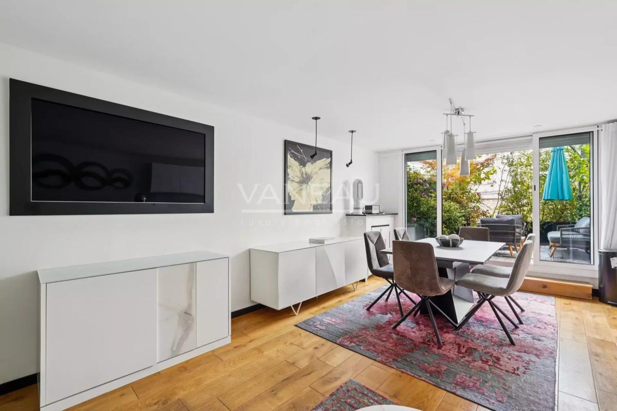 PARIS XVI - ETOILE - studio - terrasse