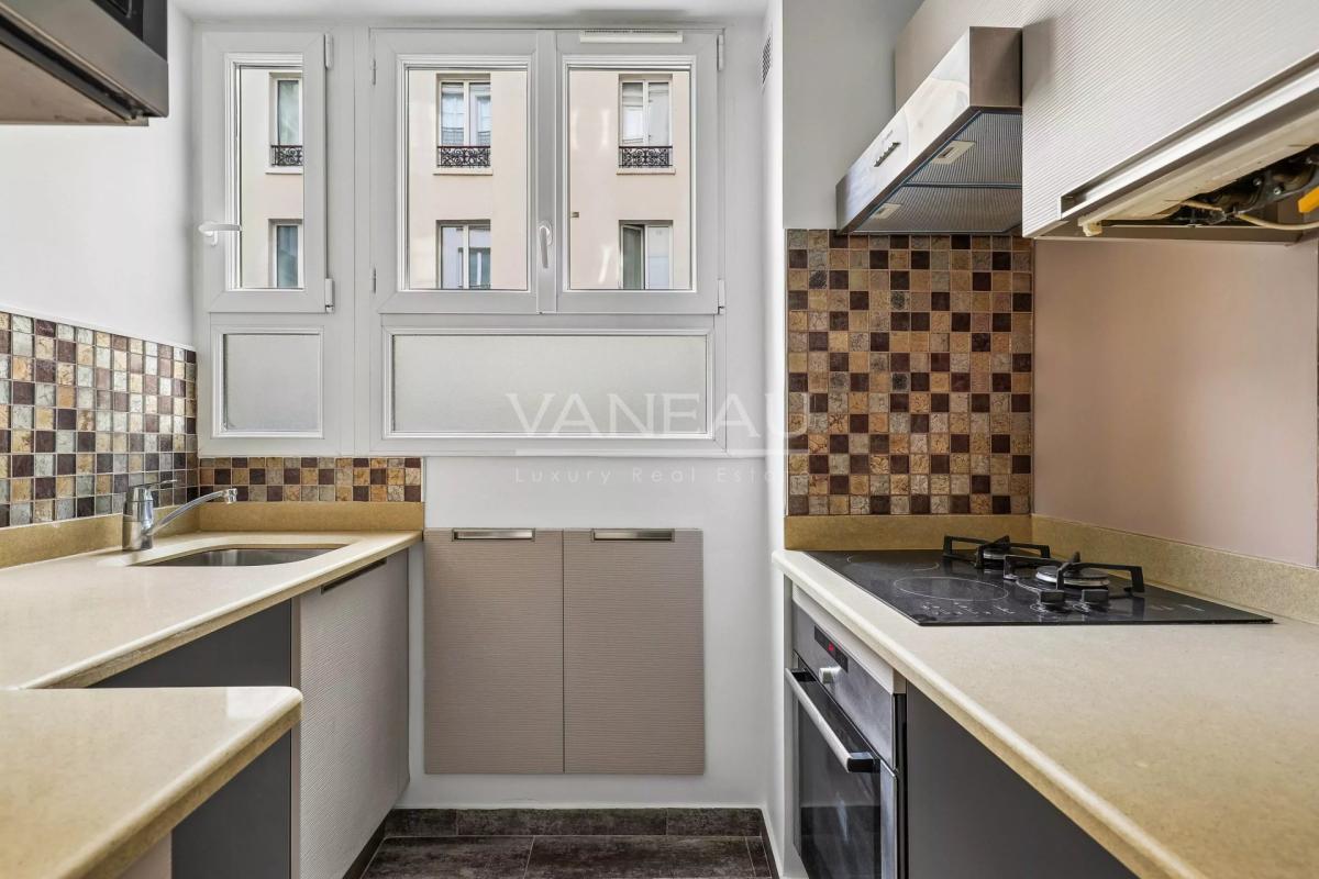 Paris 15ème - La Motte-Picquet-Grenelle - Charmant 2 pièces trav