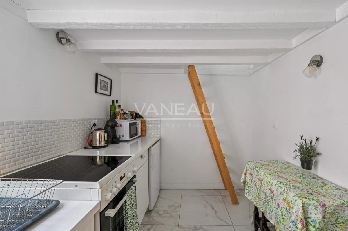 Paris XVe Breteuil -  Studio de charme dans une ravissante copro