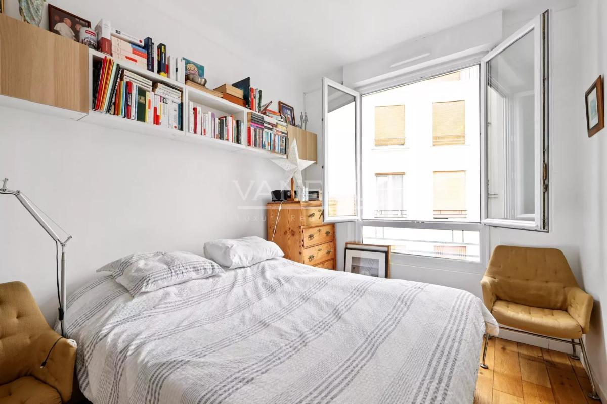 Rue Cambronne Trois pièces