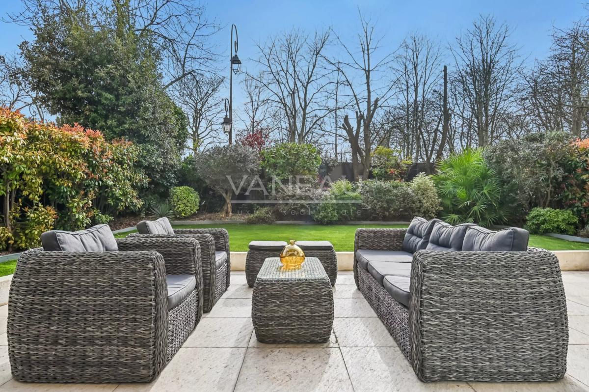 Rez-de-jardin  - Maillot - Bois de Boulogne