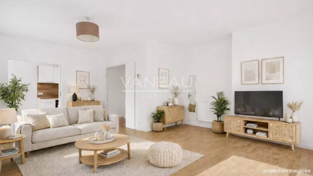 Exclusivité : Trois pièces avec balcon en étage