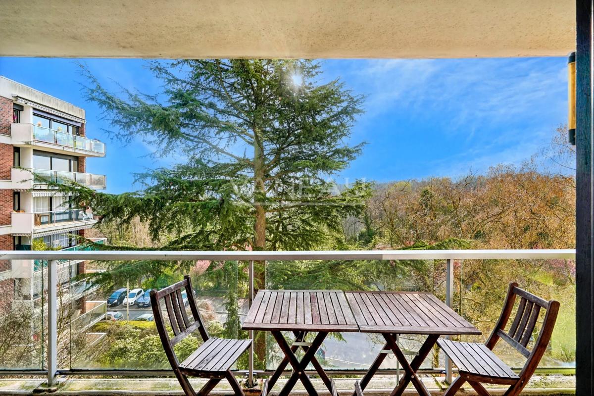 Appartement familial en étage avec terrasse vue dégagée