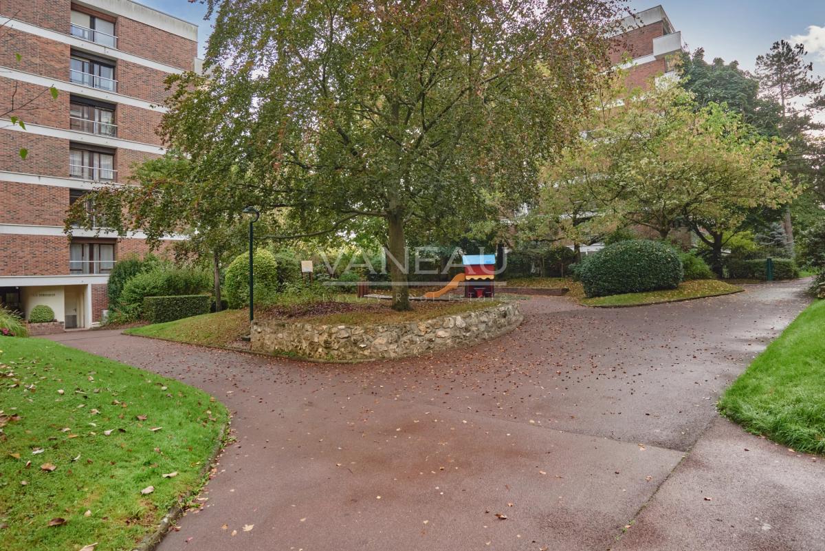 Appartement familial en étage avec terrasse vue dégagée