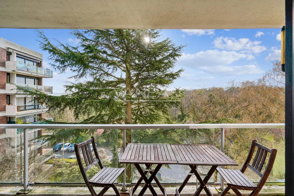 Appartement familial en étage avec terrasse vue dégagée