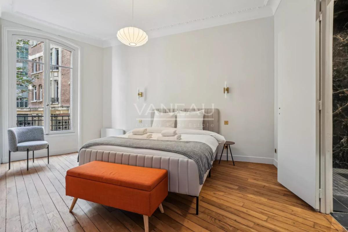 Paris XVIe-Trocadéro-Superbe appartement de 7 pièces prêt à vivr