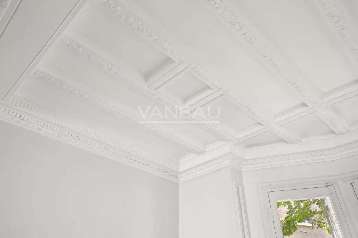 Paris XVIe-Trocadéro-Superbe appartement de 7 pièces prêt à vivr