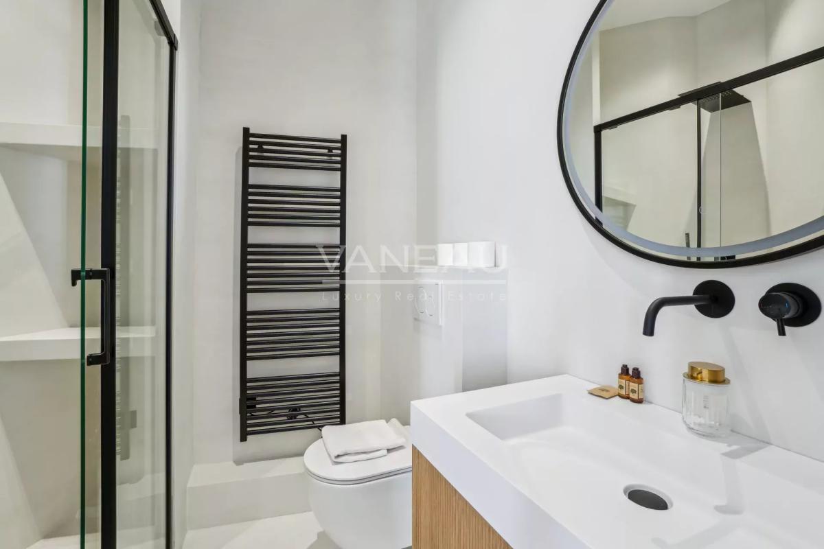 Paris XVIe-Trocadéro-Superbe appartement de 7 pièces prêt à vivr