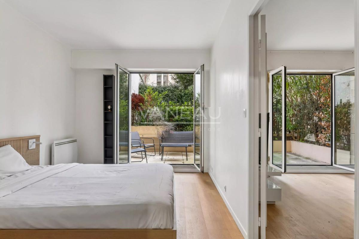 Paris XVIe - Muette - Rez de Jardin au calme absolu.