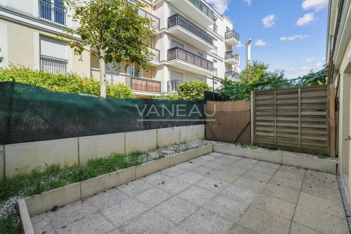 Puteaux - Maison familiale avec jardin - 122 m²