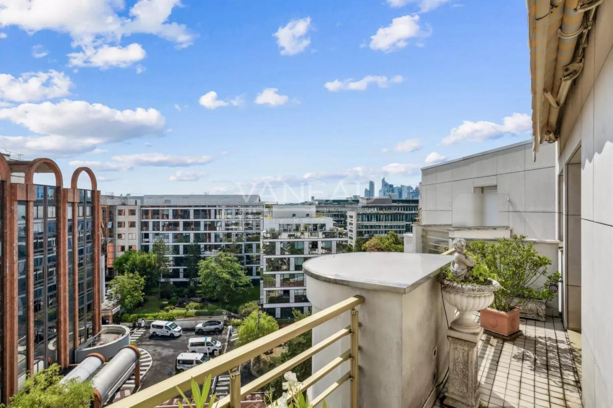 Levallois-Perret - Hespéride - Dernier étage avec terrasses