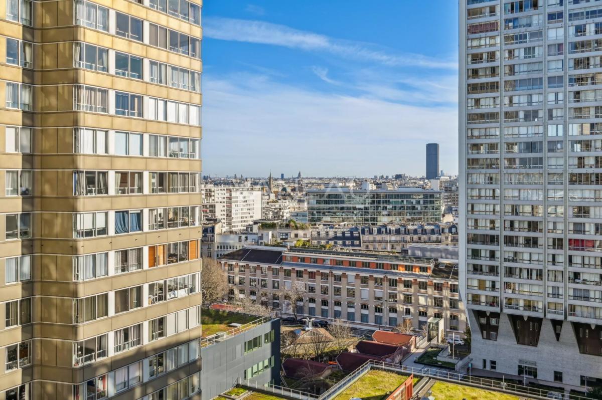 Paris XV - Quai de Grenelle–  Appartement Familial avec vue Tour