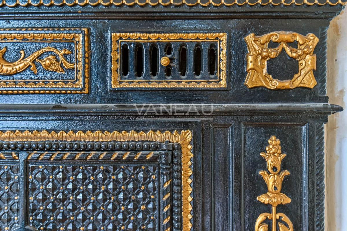 Levallois - Charme de l'ancien - 1 ou 2 chambres avec balcon