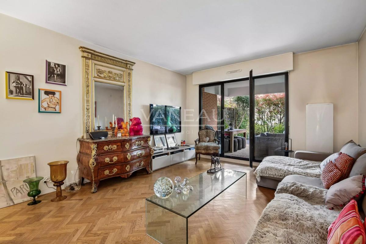 Boulogne - Terrasse au calme, sans vis à vis exposée sud