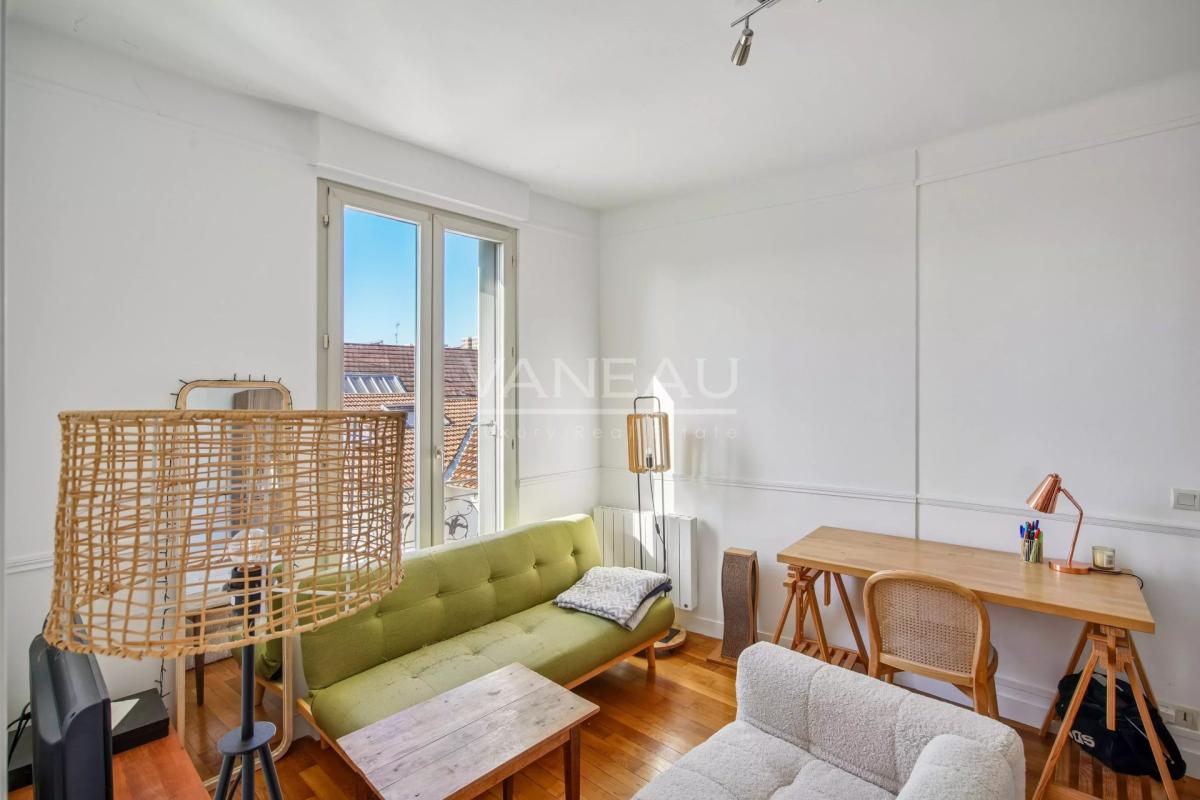 Nanterre - cœur historique - Appartement ensoleillé avec une vue