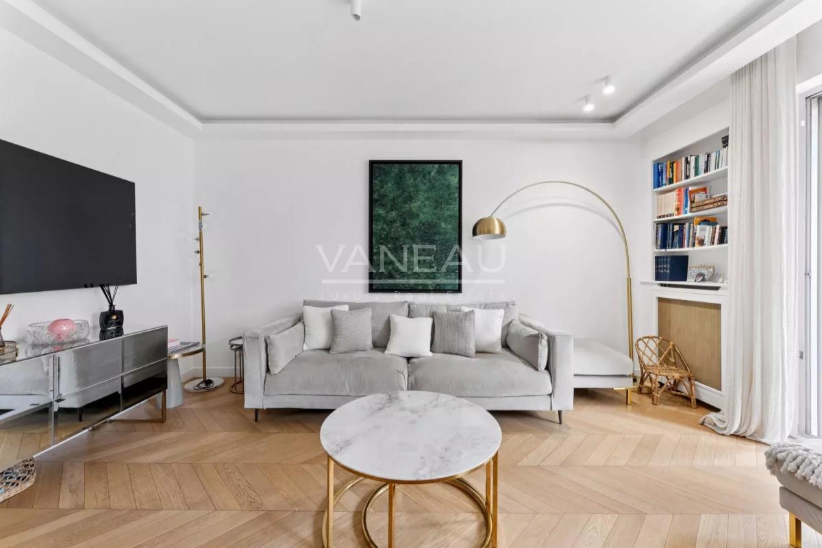 Paris XVIe - Village d'Auteuil - Bel appartement rénové avec gra