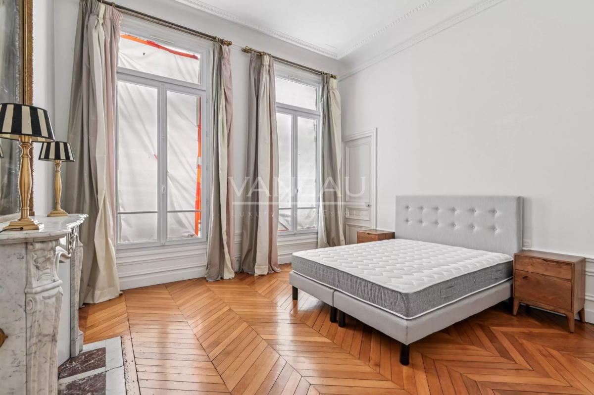 Paris  XVI  - Jasmin - Appartement familial et de réception - Qu