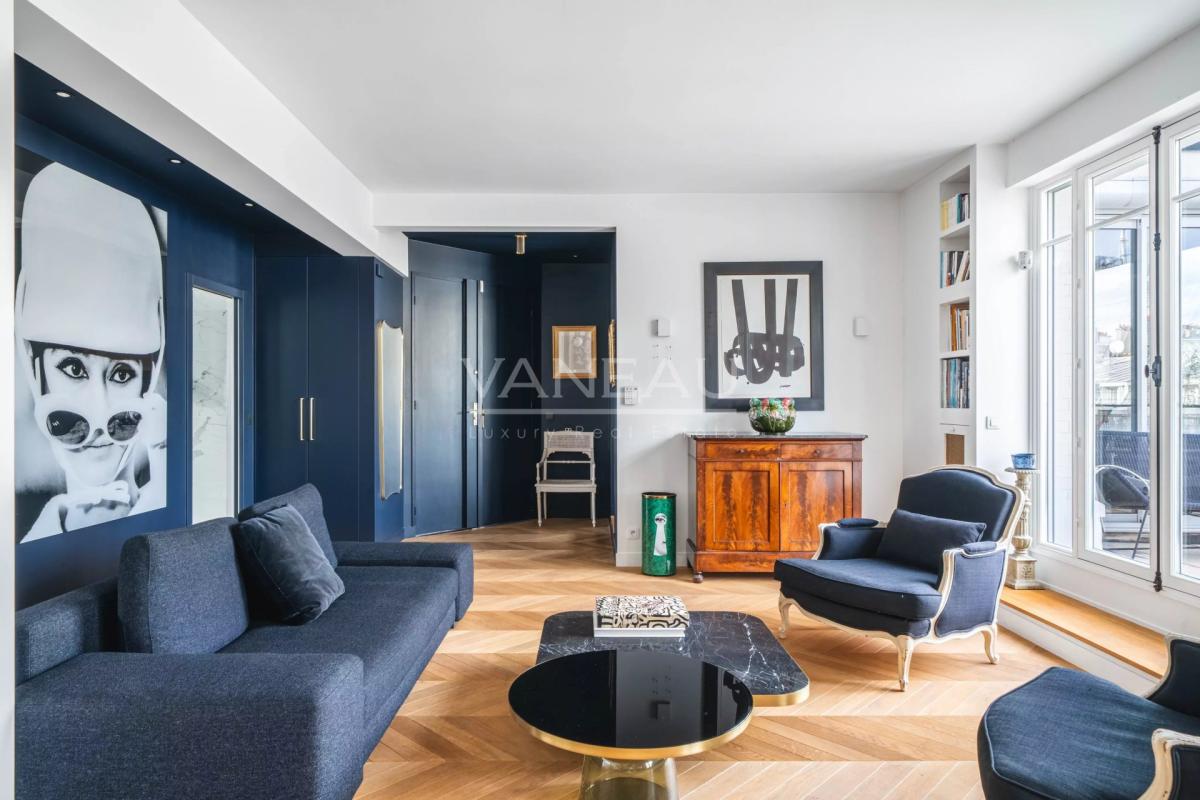 Paris XVIe - Foch - Etoile Duplex Dernier étage avec terrasses