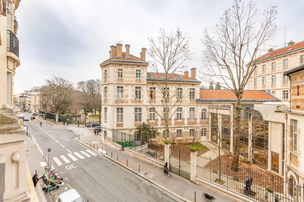 PARIS VIe _ Assas / Luxembourg - familial et de réception