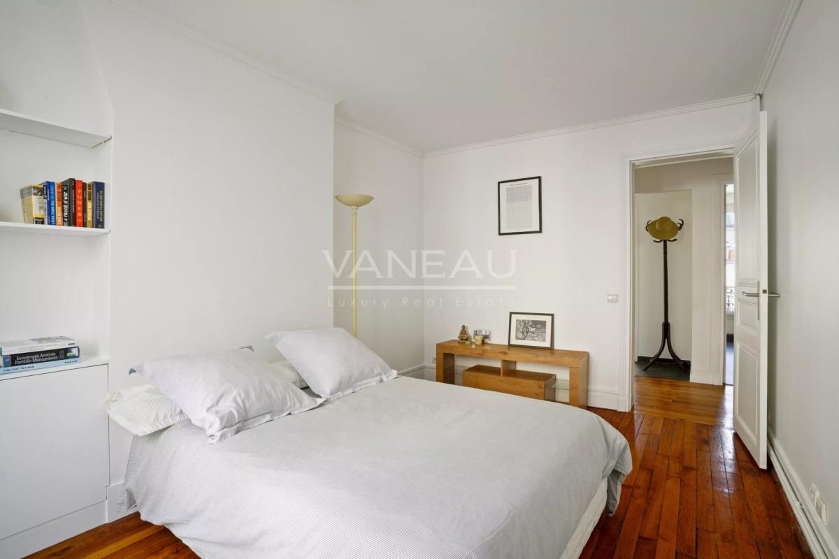 Exclusivité - Paris VIIe - Invalides Tour Maubourg