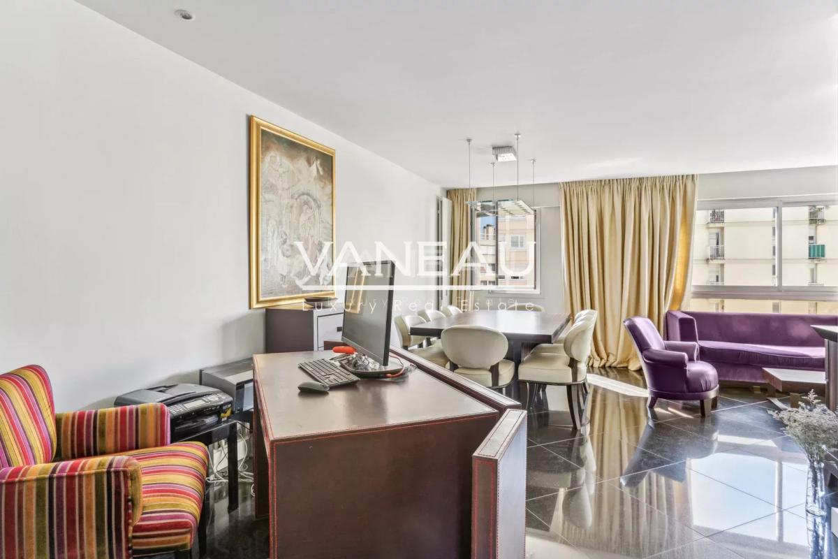 Paris XIXe - JOURDAIN - AMERIQUE - Appartement Familial en étage