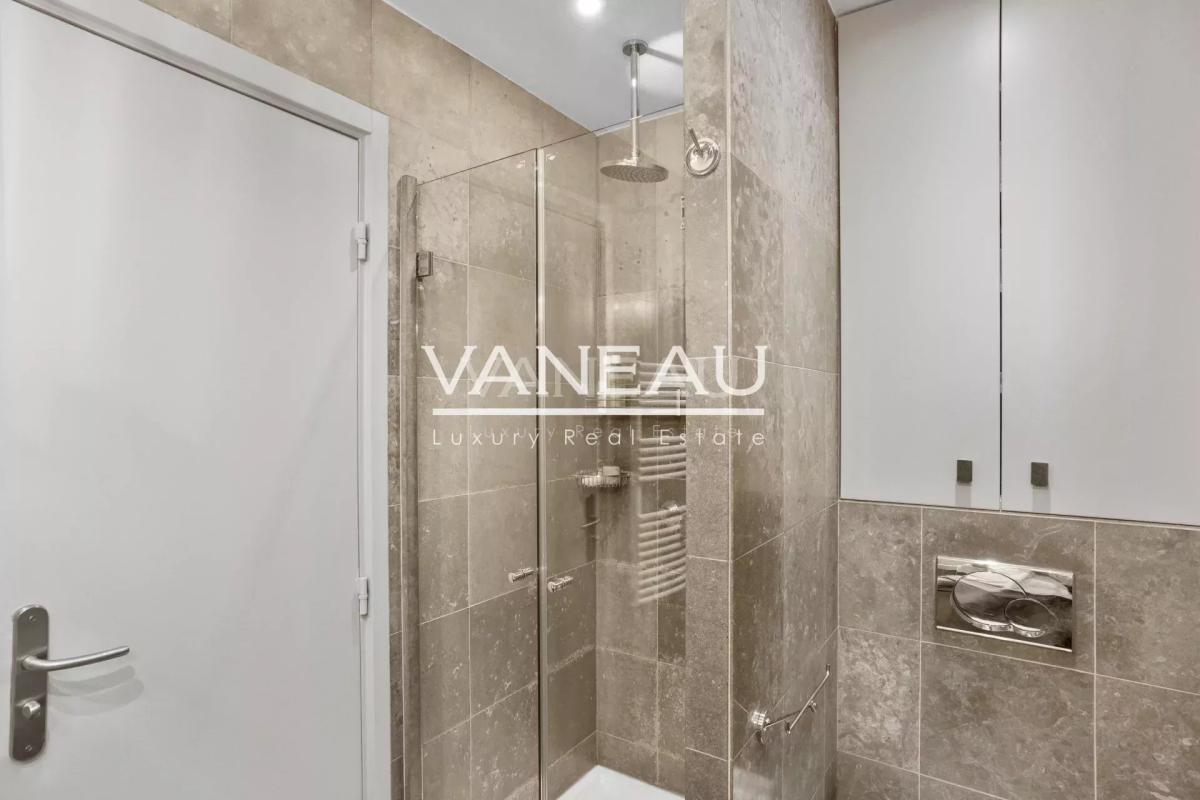 Paris XIXe - JOURDAIN - AMERIQUE - Appartement Familial en étage