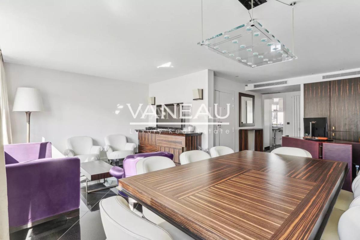 Paris XIXe - JOURDAIN - AMERIQUE - Appartement Familial en étage