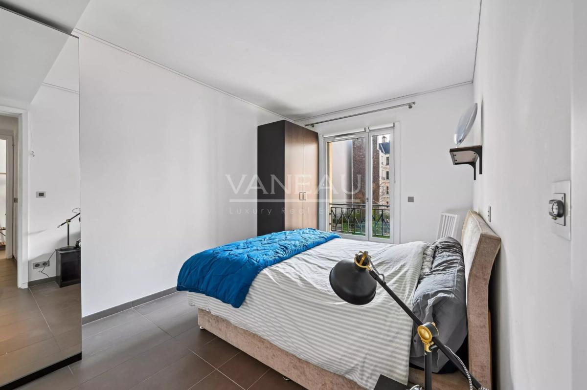 VIIe - Bon Marché/Laennec - 2P